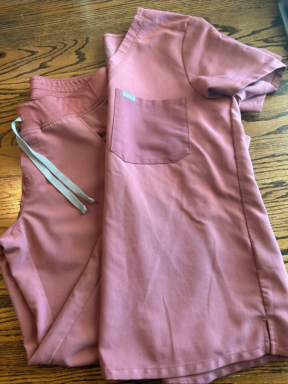 Figs Scrub Set in Dusty Rose Pink